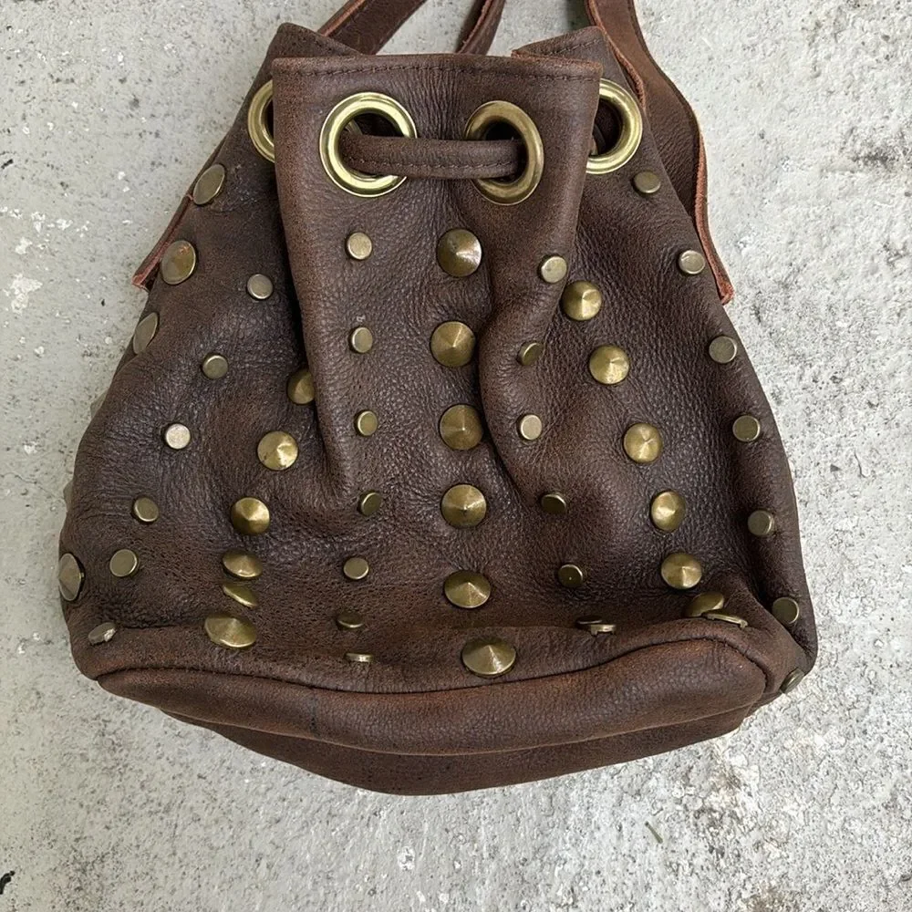 Sabrina Tach drawstring bag
